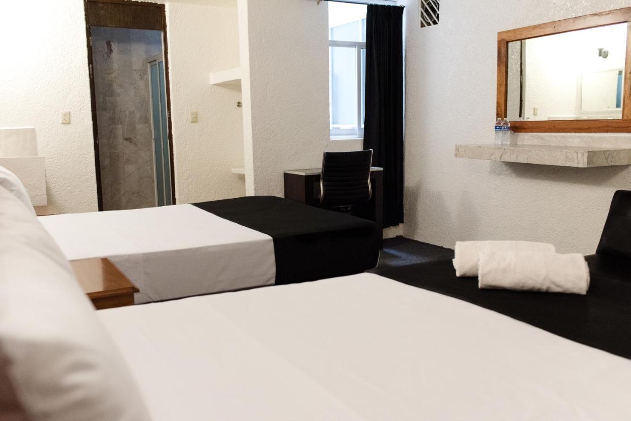 Hotel Central Irapuato - Hotel En إيرابواتو المظهر الخارجي الصورة