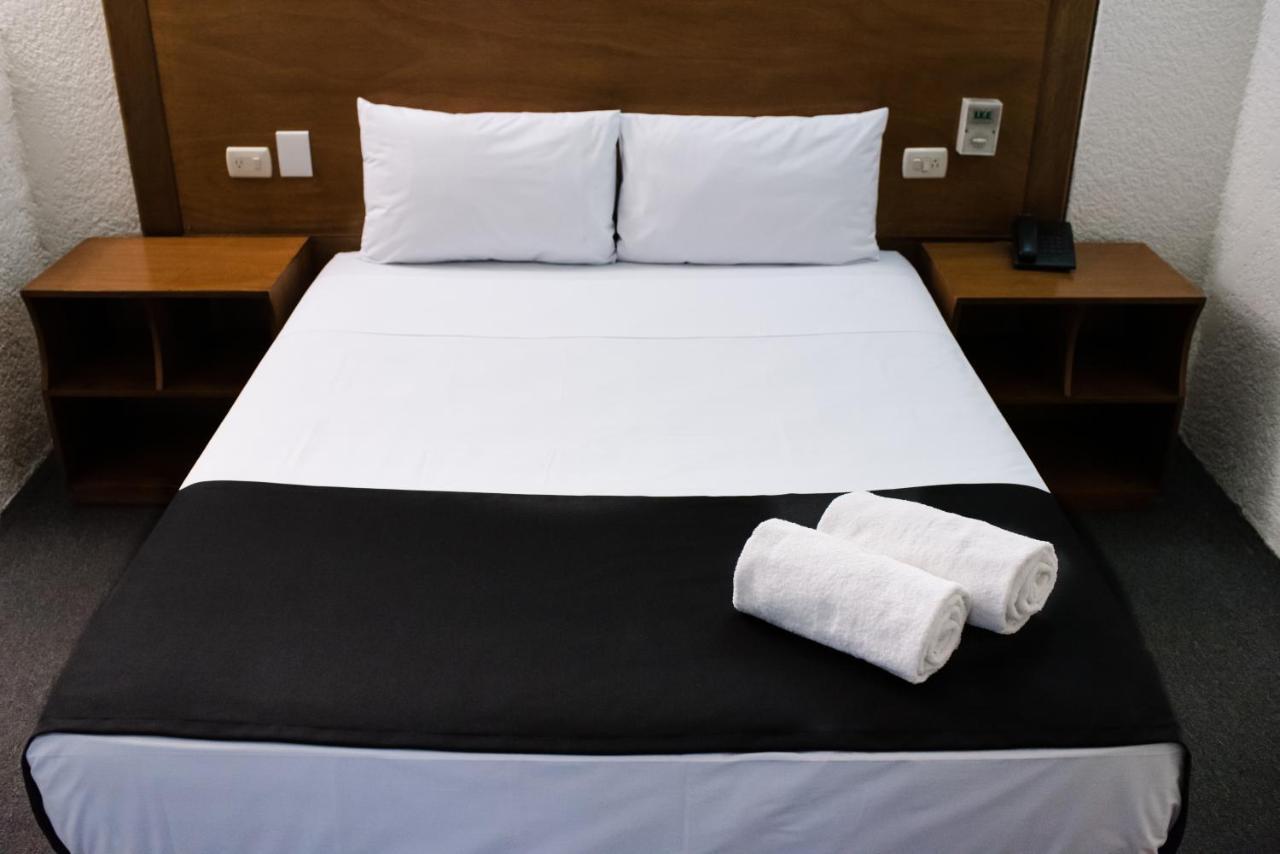 Hotel Central Irapuato - Hotel En إيرابواتو المظهر الخارجي الصورة